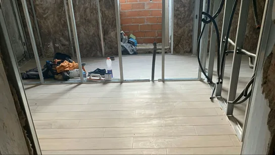 Más de 4.000 familias de Extremadura siguen esperando las ayudas prometidas para hacer sus casas más eficientes Más de 4.000 familias de Extremadura siguen esperando las ayudas prometidas para hacer sus casas más eficientes