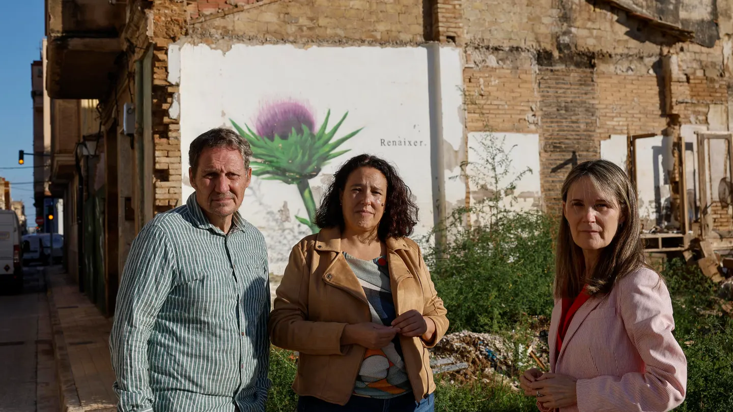 Los presidentes de las principales asociaciones de víctimas y afectados de la DANA: Rosa Álvarez, Christian Lesaec y Mariló Gradolí. Los presidentes de las principales asociaciones de víctimas y afectados de la DANA: Rosa Álvarez, Christian Lesaec y Mariló Gradolí.