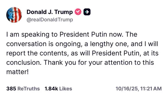 "La conversación continúa, es larga, y yo, al igual que el presidente Putin, informaré de su contenido al concluirla", escribe Trump "La conversación continúa, es larga, y yo, al igual que el presidente Putin, informaré de su contenido al concluirla", escribe Trump