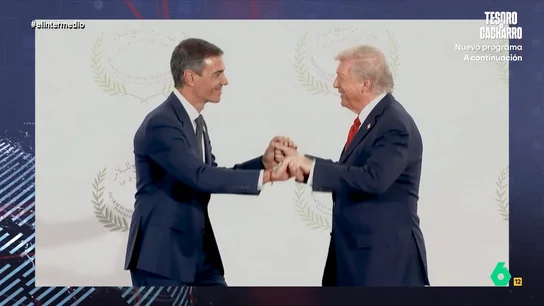 La inteligencia artificial hace bailar a Pedro Sánchez con Donald Trump: "Israel, Israel, qué bonito es Israel" El Gran Wyoming señala que para muchas personas es vergonzoso ver "cómo baila todo el mundo al son de Donald Trump y su plan de paz". Por eso, el programa ha recurrido a esta tecnología para hacerlo realidad.