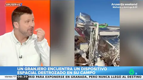 Vídeo: la insólita reacción de un granjero al encontrar un objeto espacial en su campo Vídeo: la insólita reacción de un granjero al encontrar un objeto espacial en su campo