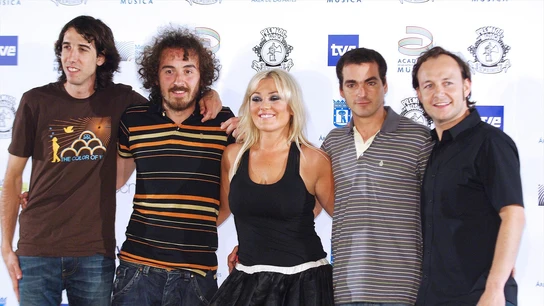 La Oreja de Van Gogh con Amaia Montero como vocalista. La Oreja de Van Gogh con Amaia Montero como vocalista.