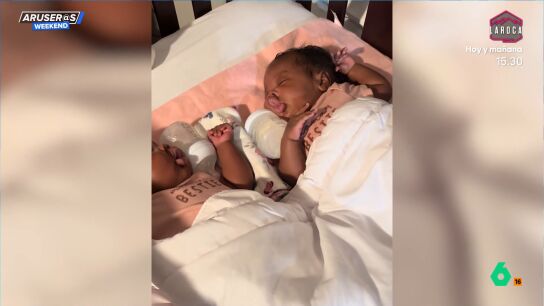 El adorable v&iacute;deo viral de las beb&eacute;s morritos y su curiosa forma de dormir