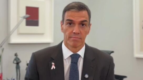 Pedro S&aacute;nchez publica un mensaje en sus redes sociales por el D&iacute;a del C&aacute;ncer de Mama.