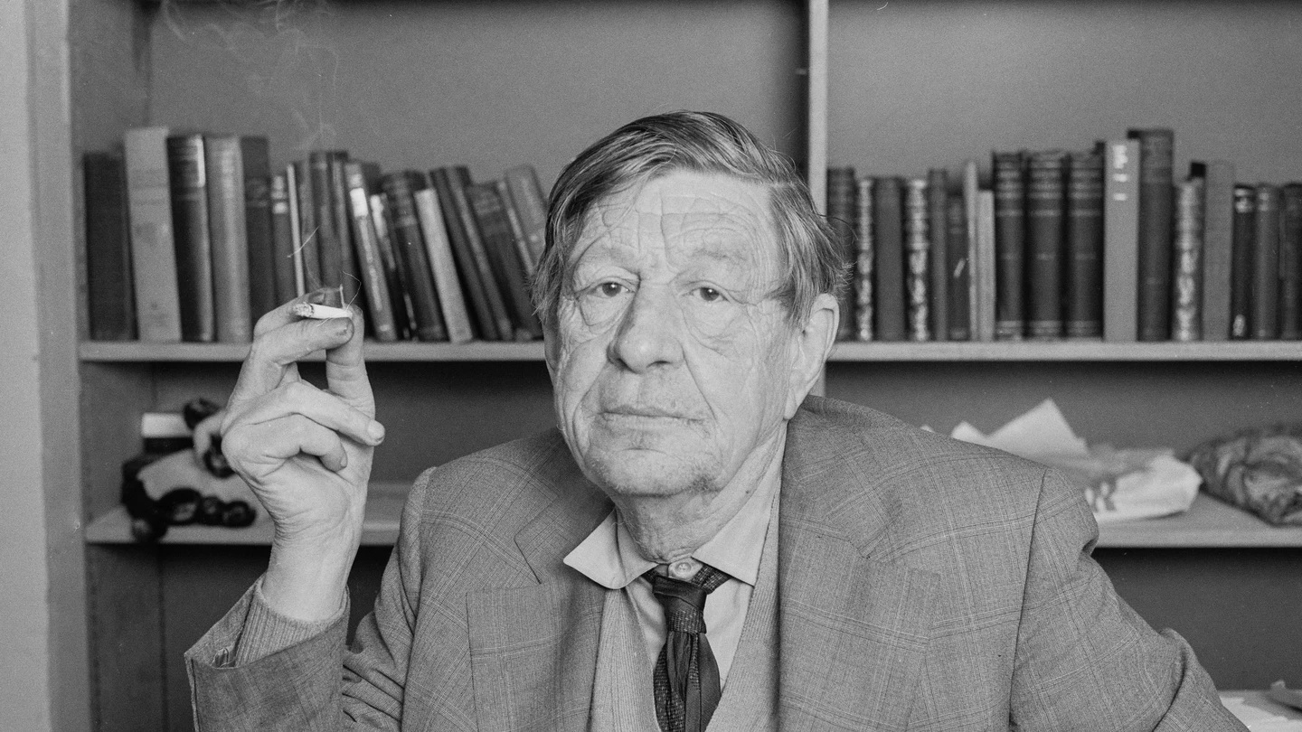 El escritor británico, Wystan Hugh Auden, durante una entrevista con la 'BBC' en 1973. El escritor británico, Wystan Hugh Auden, durante una entrevista con la 'BBC' en 1973.