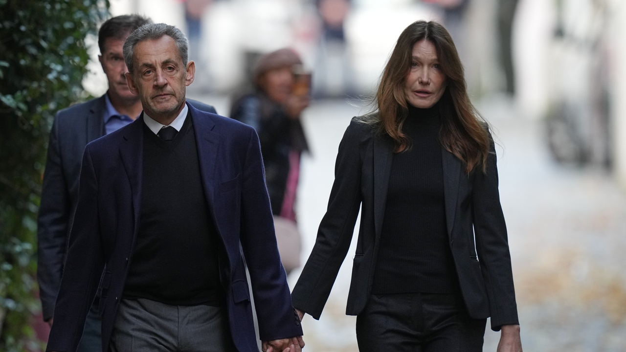 Sarkozy ingresa en la prisión de La Santé para cumplir los cinco años de cárcel a los que fue condenado