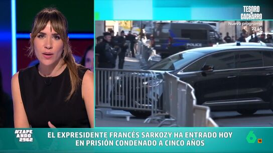 El expresidente franc&eacute;s ha sido condenado a cinco a&ntilde;os de c&aacute;rcel por asociaci&oacute;n il&iacute;cita. Sarkozy abandonaba su casa, acompa&ntilde;ado de su mujer, Carla Bruni, mientras era aclamado por una muchedumbre. 