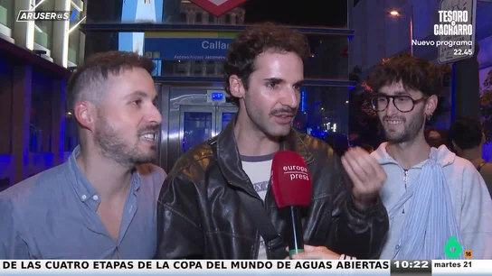 Un fan de Rosalía, tras el colapso en Callao: "Que aprenda de Lady Gaga que salió por la ventanilla y puso el single en el iPad" Un fan de Rosalía, tras el colapso en Callao: "Que aprenda de Lady Gaga que salió por la ventanilla y puso el single en el iPad"