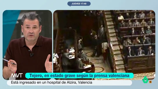 Iñaki López entiende a los políticos que se escondieron en su escaño el 23F: "Yo no me habría levantado hasta el 92" Antonio Tejero, uno de los cabecillas del golpe de Estado del 23F, se encuentra ingresado en estado crítico y Más Vale Tarde recuerda algunas de las imágenes más icónicas de aquel momento clave en la historia moderna de España.