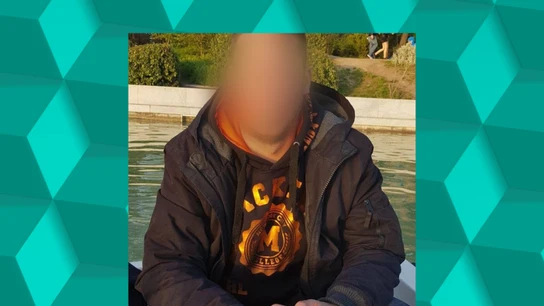 Juanjo está acusado del asesinato de su expareja, Martha. Juanjo está acusado del asesinato de su expareja, Martha.