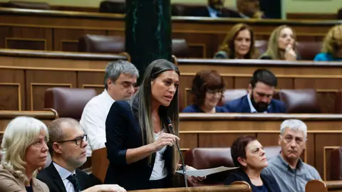 La portavoz de Junts, Míriam Nogueras, interviene durante la sesión de control al Ejecutivo La portavoz de Junts, Míriam Nogueras, interviene durante la sesión de control al Ejecutivo