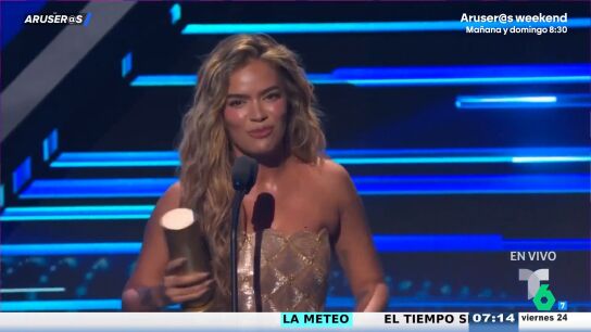 El video en el que Karol G hace cantar al p&uacute;blico 'Si Antes Te Hubiera Conocido' tras ganar un Billboard de la M&uacute;sica Latina