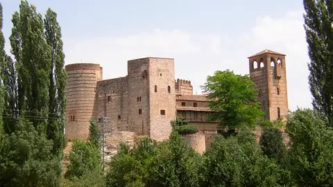 Castillo de Castilnovo Castillo de Castilnovo