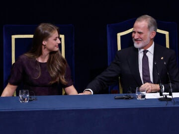 La princesa Leonor y el rey Felipe VI. La princesa Leonor y el rey Felipe VI.