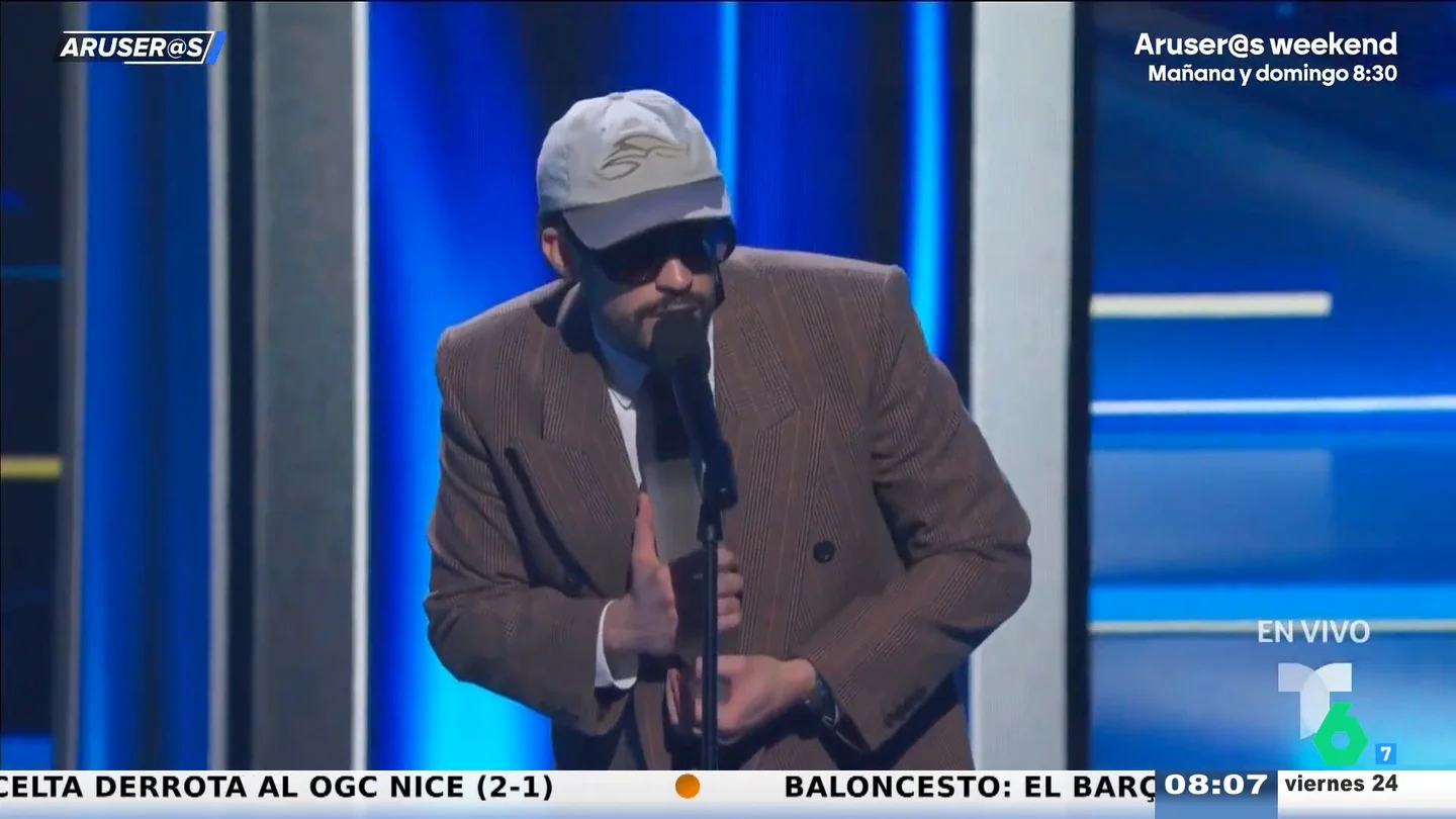 Bad Bunny, el más premiado de unos Billboard que sacan al Abraham Mateo más romántico cantando 'A puro dolor' Bad Bunny, el más premiado de unos Billboard que sacan al Abraham Mateo más romántico cantando 'A puro dolor'