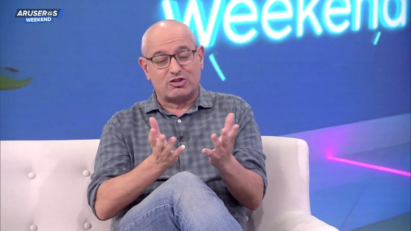 El chiste de Sebas Maspons sobre el cambio de hora: "Ahora lo tiendo todo" El chiste de Sebas Maspons sobre el cambio de hora: "Ahora lo tiendo todo"