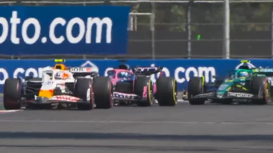 El "doble adelantamiento épico" de Fernando Alonso a Gasly y Lawson El "doble adelantamiento épico" de Fernando Alonso a Gasly y Lawson