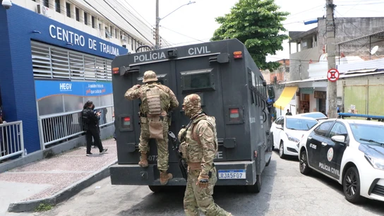 Agentes de la operación 'Contención' que ha terminado con más de 60 muertos en Río de Janeiro (Brasil) Agentes de la operación 'Contención' que ha terminado con más de 60 muertos en Río de Janeiro (Brasil)