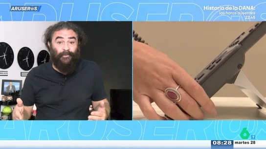 El Sevilla reflexiona sobre las llamadas telefónicas comerciales en este vídeo: "Robinson se ha jubilado" El Sevilla reflexiona sobre las llamadas telefónicas comerciales en este vídeo: "Robinson se ha jubilado"