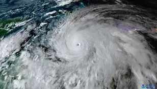Una vista satelital muestra la tormenta tropical Melissa , sobre el Mar Caribe, el 27 de octubre de 2025