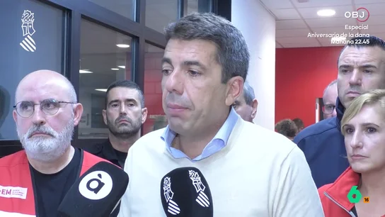 Las recomendaciones de Mazón a las 21:20 con Valencia anegada: de no "salir a la carretera" a "buscar altura" cerca de los barrancos Equipo de Investigación analiza en este vídeo la llegada de Carlos Mazón al CECOPI el día de la DANA, así como su comparecencia casi una hora después y la siguiente, pasada la medianoche, pidiendo "calma" y "paciencia" ante los primeros muertos.