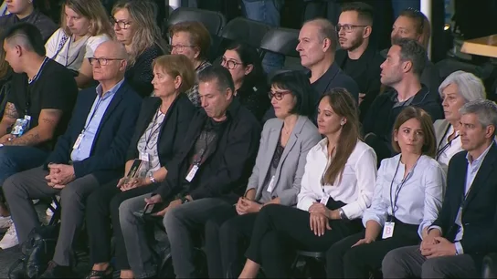 De los insultos a Mazón al cariño de los reyes: las sensaciones de las víctimas de la DANA un día después del funeral de Estado De los insultos a Mazón al cariño de los reyes: las sensaciones de las víctimas de la DANA un día después del funeral de Estado