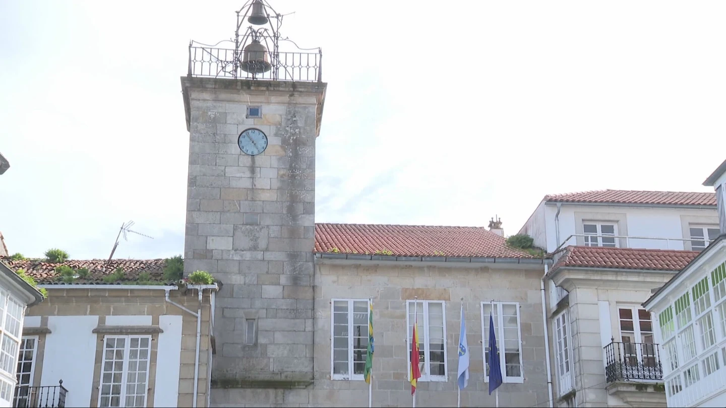 El dilema de Pontedeume (A Coruña): campana cada 15 minutos sí o no El dilema de Pontedeume (A Coruña): campana cada 15 minutos sí o no