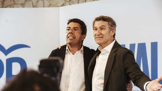 Carlos Mazón y Alberto Núñez Feijóo. Carlos Mazón y Alberto Núñez Feijóo.