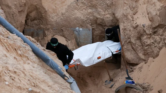 Búsquedas de rehenes fallecidos en medio del alto el fuego entre Israel y Hamás, en Jan Yunis. Búsquedas de rehenes fallecidos en medio del alto el fuego entre Israel y Hamás, en Jan Yunis.