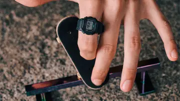 Casio G-Shock Nano DWN5600-1 Casio G-Shock Nano DWN5600-1