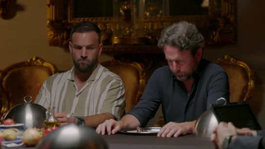 "He sentido desde el primer minuto que sobraba con eso del 'pueblo contra el burgués'": el lamento de Adrián en Batalla de restaurantes "He sentido desde el primer minuto que sobraba con eso del 'pueblo contra el burgués'": el lamento de Adrián en Batalla de restaurantes