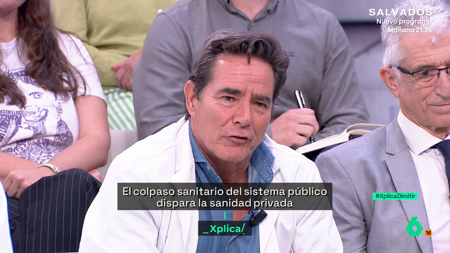 Javier, médico de urgencias: "Me da mucho coraje la politización porque lo más importante es ver a los enfermos lo mejor posible" Javier, médico de urgencias: "Me da mucho coraje la politización porque lo más importante es ver a los enfermos lo mejor posible"