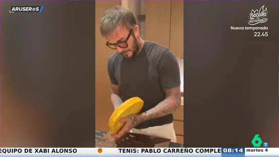 Alfonso Arús, al look de David Beckham: "Lleva las gafas de Pedro Sánchez" Alfonso Arús, al look de David Beckham: "Lleva las gafas de Pedro Sánchez"