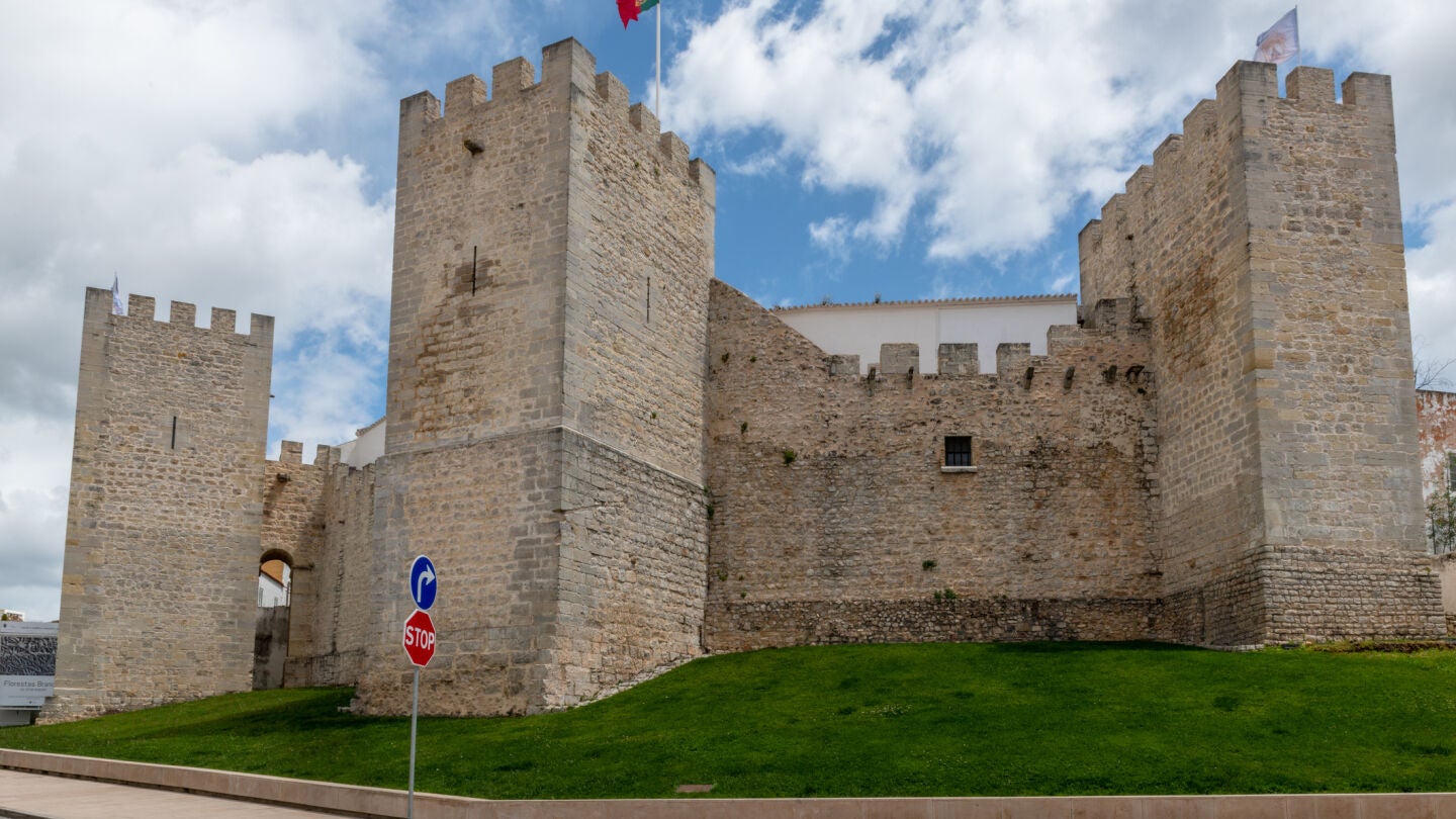 Castillo de Loul&eacute;, en Portugal