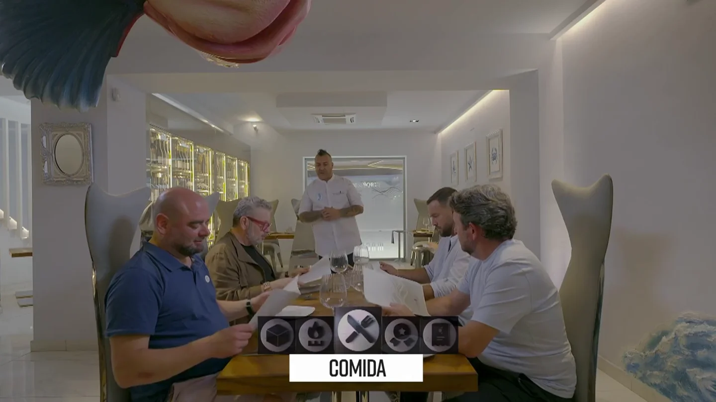 Jorge Piera, tras ver el exclusivo menú de Macarrilla para Batalla de Restaurantes: "Debería quedar descalificado" Jorge Piera, tras ver el exclusivo menú de Macarrilla para Batalla de Restaurantes: "Debería quedar descalificado"