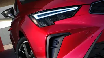 No hay coche más español, y acaba de ser renovado: así es el nuevo Seat Ibiza, el compacto que se prepara para arrasar en 2026 No hay coche más español, y acaba de ser renovado: así es el nuevo Seat Ibiza, el compacto que se prepara para arrasar en 2026