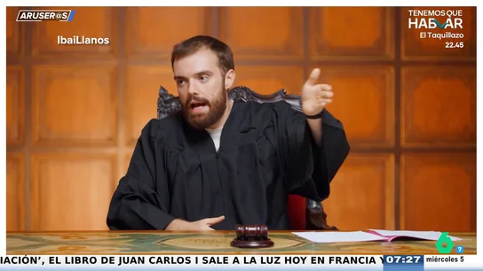 Ibai Llanos se pone la toga de juez para resolver juicios absurdos: el vídeo del caso de la novia que no regalaba camisetas de fútbol Ibai Llanos se pone la toga de juez para resolver juicios absurdos: el vídeo del caso de la novia que no regalaba camisetas de fútbol