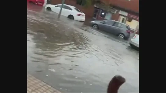 Las fuertes lluvias inundan Cáceres y avanzan hacia el resto del país con rachas de viento huracanadas Las fuertes lluvias inundan Cáceres y avanzan hacia el resto del país con rachas de viento huracanadas