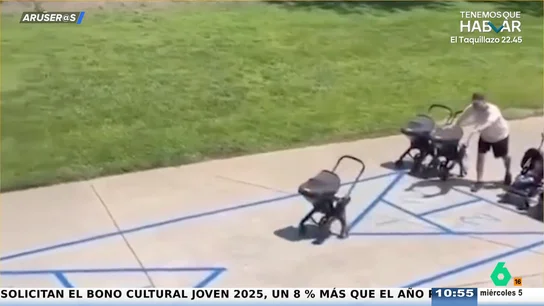 El vídeo viral en el que unos padres convierten los carritos de sus bebés en protagonistas de un insólito juego El vídeo viral en el que unos padres convierten los carritos de sus bebés en protagonistas de un insólito juego