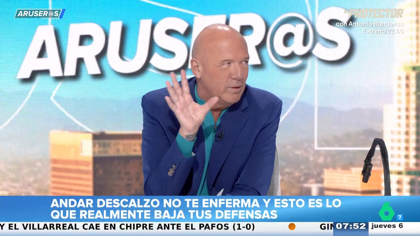 ¿Caminar descalzo provoca resfriados? Alfonso Arús desmiente este mito en Aruser@s ¿Caminar descalzo provoca resfriados? Alfonso Arús desmiente este mito en Aruser@s