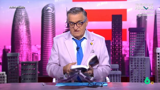 Wyoming, al rey Juan Carlos tras decir que solo tuvo dos deslices sentimentales: "Tiene un morro que se lo pisa, normal que se caiga tanto" Wyoming, al rey Juan Carlos tras decir que solo tuvo dos deslices sentimentales: "Tiene un morro que se lo pisa, normal que se caiga tanto"