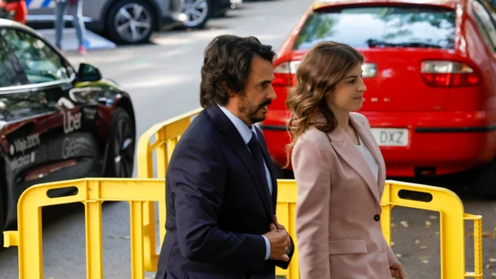 Alberto González Amador, novio de Isabel Díaz Ayuso, a su llegada este lunes al Tribunal Supremo Alberto González Amador, novio de Isabel Díaz Ayuso, a su llegada este lunes al Tribunal Supremo