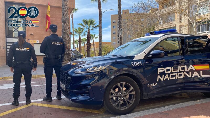 Agentes de la Polic&iacute;a Nacional en Alicante.