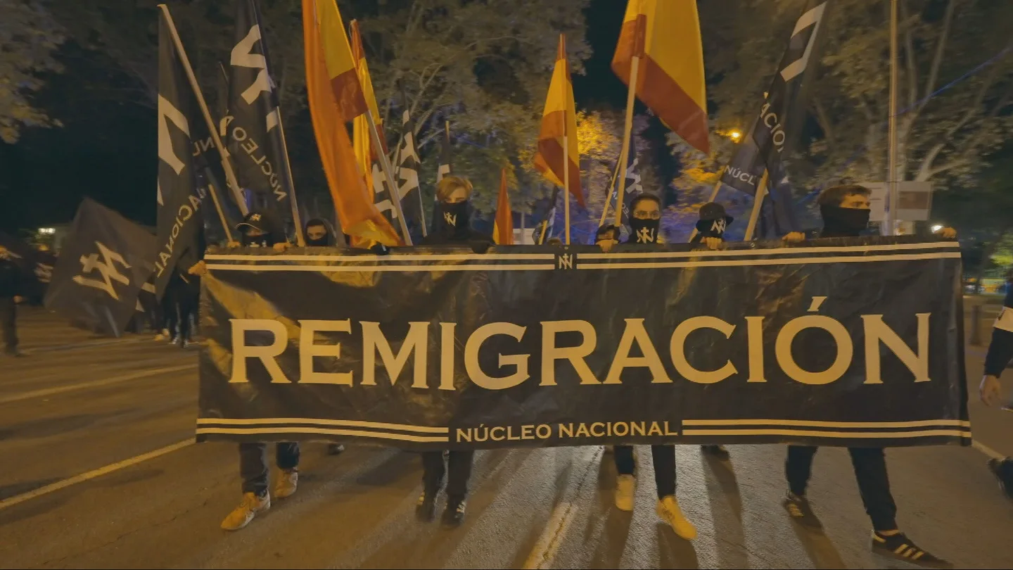 Gritos racistas, loas a Hitler y estética ultra: así es Núcleo Nacional, el grupo neonazi más activo de Madrid Gritos racistas, loas a Hitler y estética ultra: así es Núcleo Nacional, el grupo neonazi más activo de Madrid