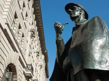 Estatua de Sherlock Holmes en Londres Estatua de Sherlock Holmes en Londres