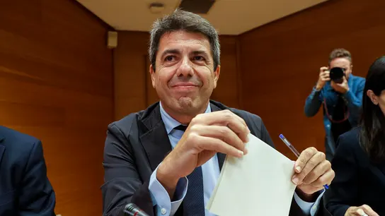 El president de la Generalitat en funciones, Carlos Mazón, durante su comparecencia El president de la Generalitat en funciones, Carlos Mazón, durante su comparecencia