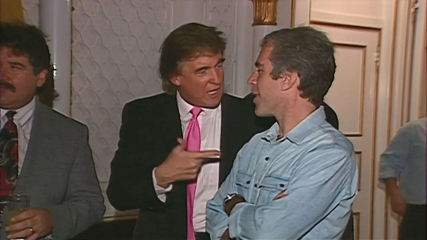 Magnate financiero, líder de una red de pederastia y amigo de Trump: así era Jeffrey Epstein Magnate financiero, líder de una red de pederastia y amigo de Trump: así era Jeffrey Epstein