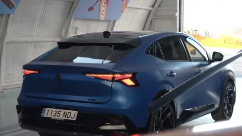 Renault Rafale Hyper Hybrid E-Tech 4x4 Renault Rafale Hyper Hybrid E-Tech 4x4