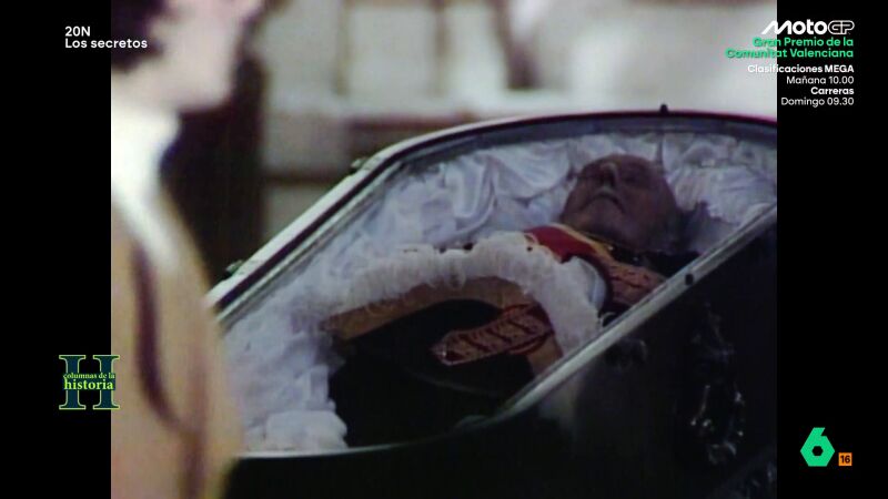 El susto de muerte de un difunto Franco durante su capilla ardiente: "Uno de los pómulos se le desprendió un poco"