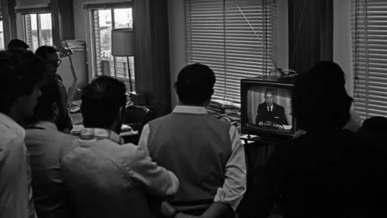 50 aniversario de la muerte de Francisco Franco (Foto de ARCHIVO) Varios empleados de la Agencia de noticias Europa Press ven a través de un televisor colocado en la oficina de Madrid la retransmisión en directo del mensaje del Presidente del Gobierno, Carlos Arias Navarro, en la que comunica la muerte del dictador y Jefe de Estado, Francisco Franco. 14 NOVIEMBRE 2025 Europa Press 20/11/1975